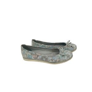 Marco Tozzi Women's floral loafers